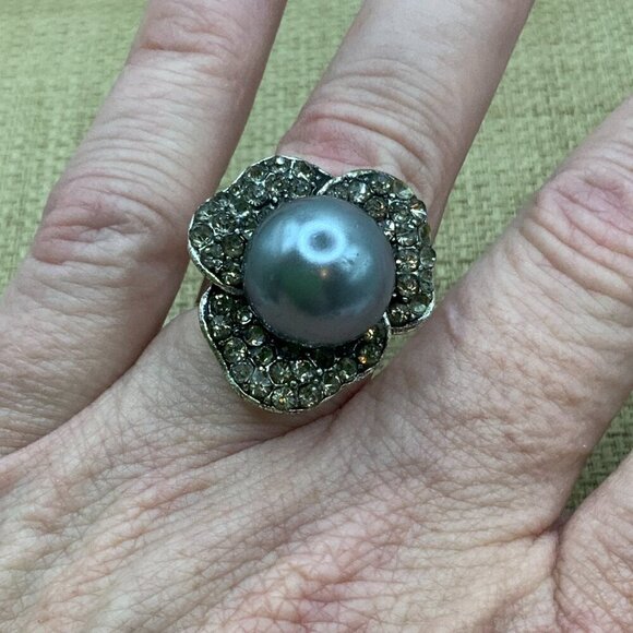 Faux Gray Pearl Floral Flower Rhinestone Silver Tone Adjustable Ring - Picture 2 of 7